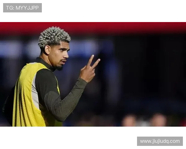 巴萨官方：阿劳霍今日已回到球队基地继续恢复